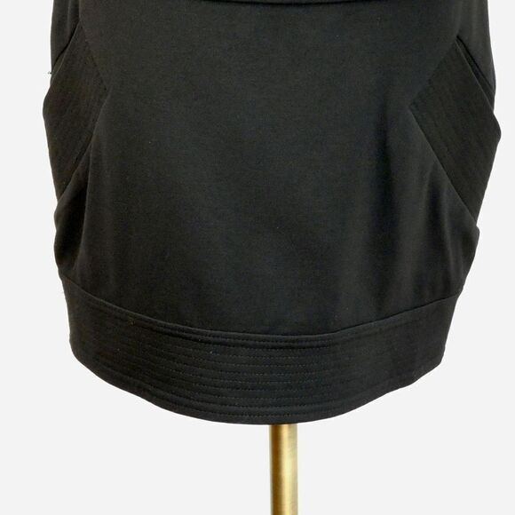 Diane Von Furstenberg- Mini Skirt - Black - Size 6-Pockets- Stitching and Bandin - Picture 6 of 13